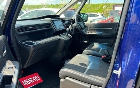 Honda Stepwgn IV, 2016 год, 2 025 000 рублей, 13 фотография