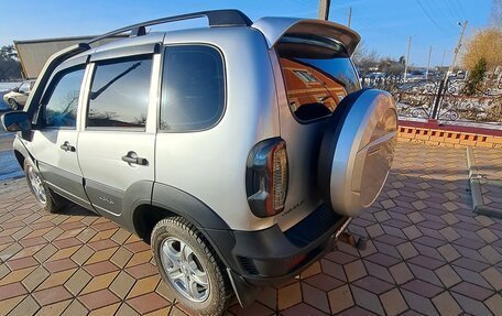 Chevrolet Niva I рестайлинг, 2018 год, 900 000 рублей, 3 фотография