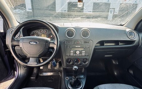 Ford Fusion I, 2006 год, 160 000 рублей, 13 фотография