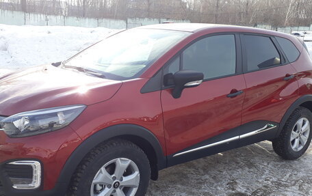 Renault Kaptur I рестайлинг, 2019 год, 1 450 000 рублей, 4 фотография