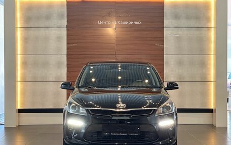 KIA Rio IV, 2020 год, 1 599 000 рублей, 2 фотография