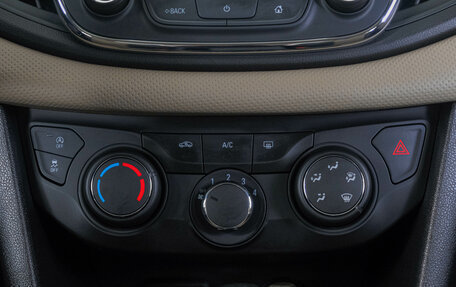 Chevrolet Monza, 2021 год, 1 699 000 рублей, 21 фотография