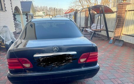 Mercedes-Benz E-Класс, 1996 год, 220 000 рублей, 4 фотография