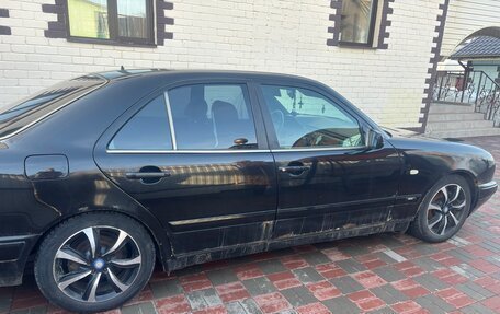 Mercedes-Benz E-Класс, 1996 год, 220 000 рублей, 6 фотография