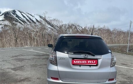 Honda Fit Shuttle I рестайлинг, 2013 год, 1 150 000 рублей, 3 фотография