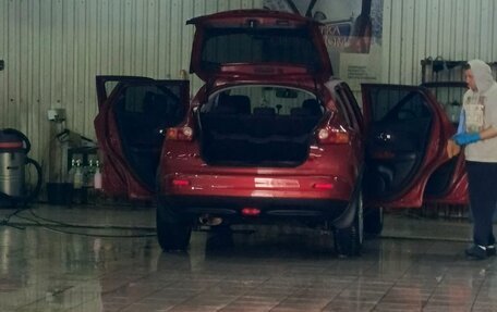 Nissan Juke II, 2014 год, 950 000 рублей, 2 фотография