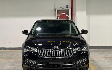 Skoda Superb III рестайлинг, 2025 год, 2 400 077 рублей, 5 фотография