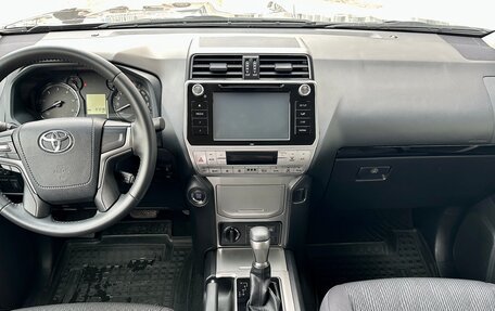 Toyota Land Cruiser Prado 150 рестайлинг 2, 2018 год, 4 815 000 рублей, 2 фотография