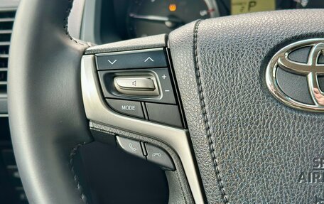 Toyota Land Cruiser Prado 150 рестайлинг 2, 2018 год, 4 815 000 рублей, 13 фотография