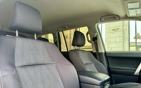 Toyota Land Cruiser Prado 150 рестайлинг 2, 2018 год, 4 815 000 рублей, 19 фотография