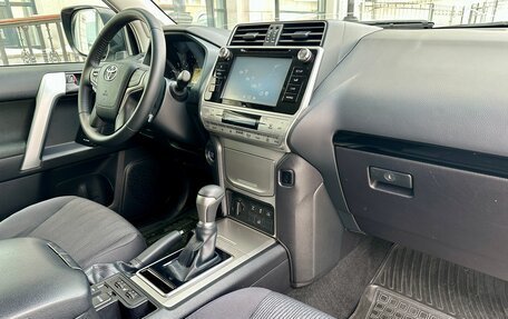 Toyota Land Cruiser Prado 150 рестайлинг 2, 2018 год, 4 815 000 рублей, 20 фотография