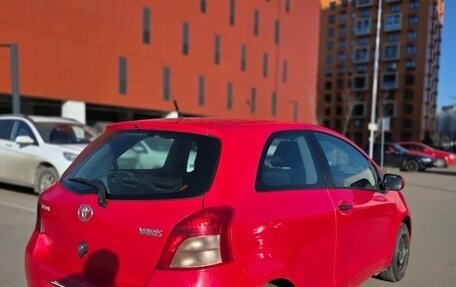 Toyota Yaris III рестайлинг, 2007 год, 310 000 рублей, 3 фотография