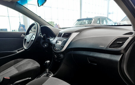 Hyundai Solaris II рестайлинг, 2012 год, 855 000 рублей, 11 фотография