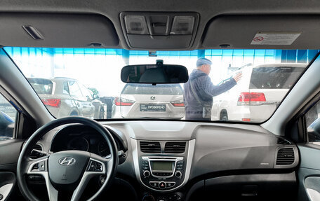 Hyundai Solaris II рестайлинг, 2012 год, 855 000 рублей, 14 фотография