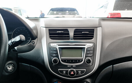 Hyundai Solaris II рестайлинг, 2012 год, 855 000 рублей, 15 фотография