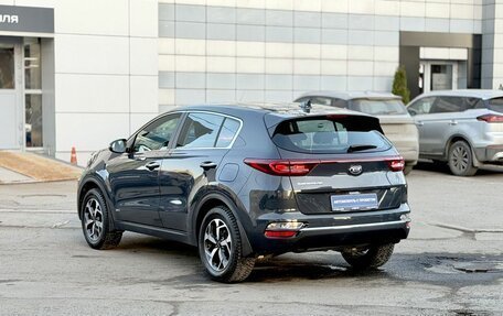 KIA Sportage IV рестайлинг, 2020 год, 2 700 000 рублей, 6 фотография