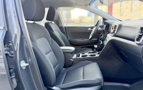 KIA Sportage IV рестайлинг, 2020 год, 2 700 000 рублей, 18 фотография