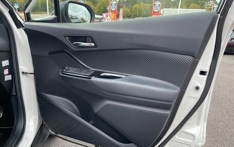 Toyota C-HR I рестайлинг, 2021 год, 1 230 325 рублей, 6 фотография