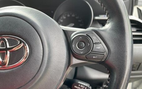 Toyota C-HR I рестайлинг, 2021 год, 1 230 325 рублей, 11 фотография