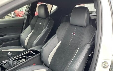 Toyota C-HR I рестайлинг, 2021 год, 1 230 325 рублей, 21 фотография