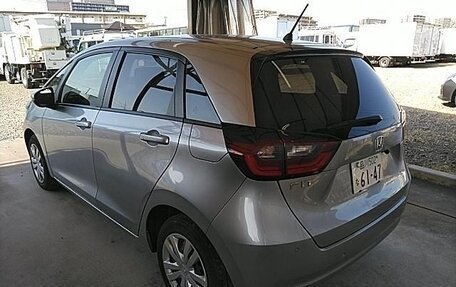 Honda Fit, 2022 год, 1 100 000 рублей, 3 фотография