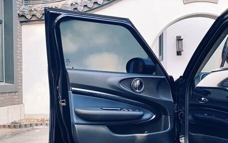 MINI Clubman, 2023 год, 2 150 333 рублей, 28 фотография