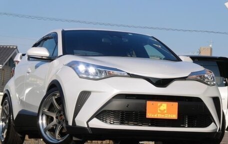 Toyota C-HR I рестайлинг, 2022 год, 1 360 325 рублей, 3 фотография