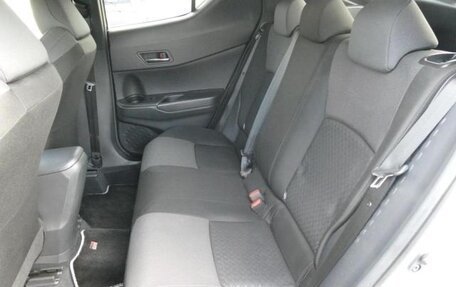 Toyota C-HR I рестайлинг, 2022 год, 1 360 325 рублей, 19 фотография