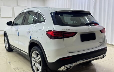 Mercedes-Benz GLA, 2022 год, 2 070 000 рублей, 3 фотография