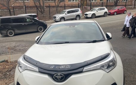 Toyota C-HR I рестайлинг, 2016 год, 1 660 000 рублей, 2 фотография