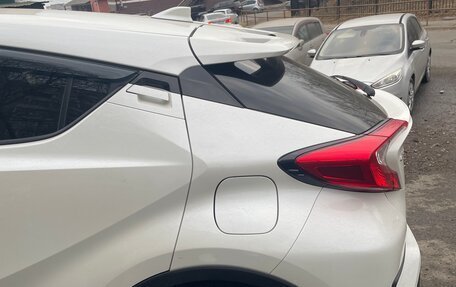 Toyota C-HR I рестайлинг, 2016 год, 1 660 000 рублей, 4 фотография