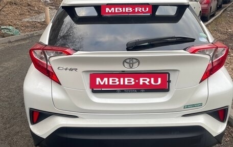 Toyota C-HR I рестайлинг, 2016 год, 1 660 000 рублей, 5 фотография