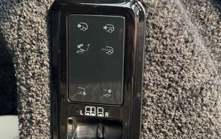 Land Rover Range Rover IV рестайлинг, 2022 год, 19 500 000 рублей, 16 фотография