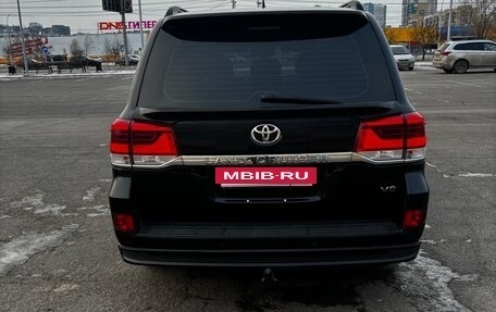 Toyota Land Cruiser 200, 2018 год, 6 700 000 рублей, 6 фотография