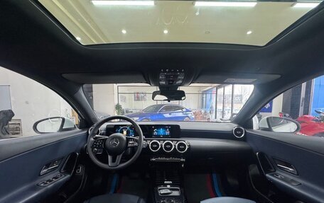 Mercedes-Benz A-Класс, 2022 год, 1 650 000 рублей, 4 фотография