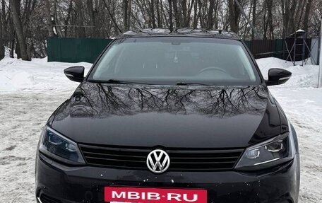 Volkswagen Jetta VI, 2012 год, 1 000 000 рублей, 9 фотография