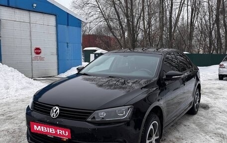 Volkswagen Jetta VI, 2012 год, 1 000 000 рублей, 6 фотография