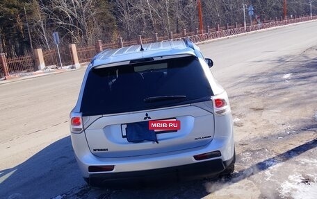 Mitsubishi Outlander III рестайлинг 3, 2012 год, 1 437 000 рублей, 3 фотография