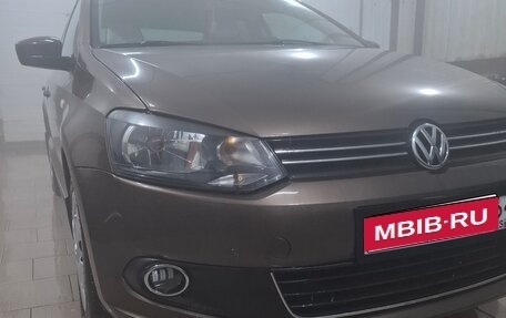 Volkswagen Polo VI (EU Market), 2014 год, 900 000 рублей, 2 фотография