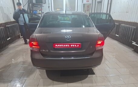 Volkswagen Polo VI (EU Market), 2014 год, 900 000 рублей, 19 фотография