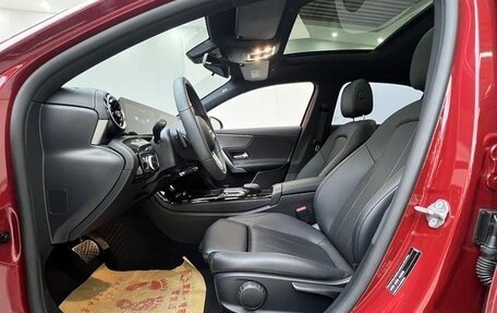 Mercedes-Benz A-Класс, 2021 год, 1 924 000 рублей, 7 фотография