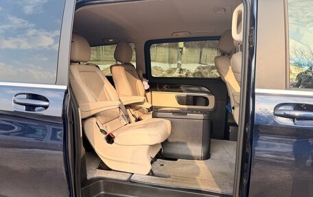 Mercedes-Benz V-Класс, 2020 год, 6 550 000 рублей, 4 фотография