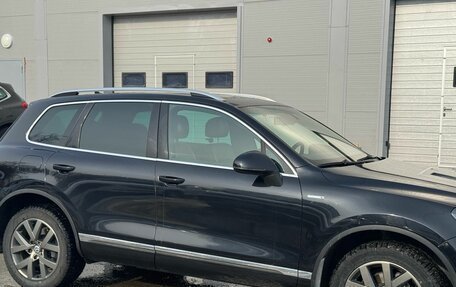 Volkswagen Touareg III, 2014 год, 1 895 000 рублей, 3 фотография