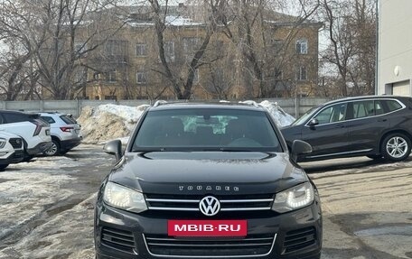 Volkswagen Touareg III, 2014 год, 1 895 000 рублей, 2 фотография
