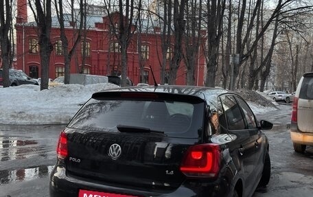 Volkswagen Polo VI (EU Market), 2011 год, 630 000 рублей, 2 фотография