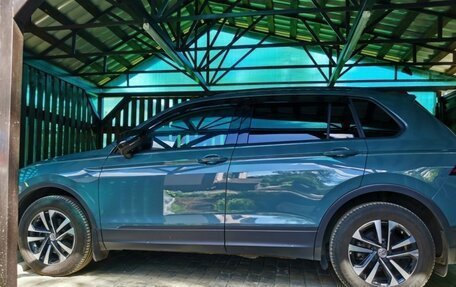 Volkswagen Tiguan II, 2020 год, 2 385 000 рублей, 6 фотография