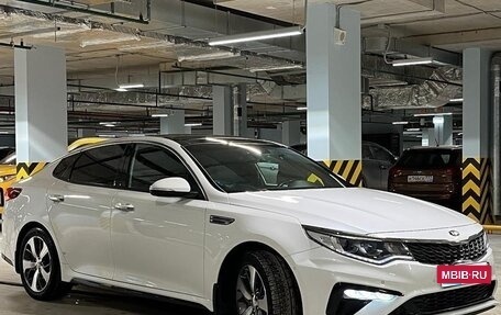 KIA Optima IV, 2018 год, 2 000 000 рублей, 2 фотография