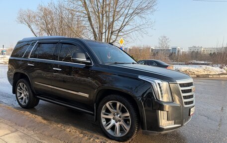 Cadillac Escalade IV, 2016 год, 4 290 000 рублей, 2 фотография