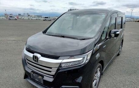 Honda Stepwgn IV, 2018 год, 2 200 000 рублей, 5 фотография