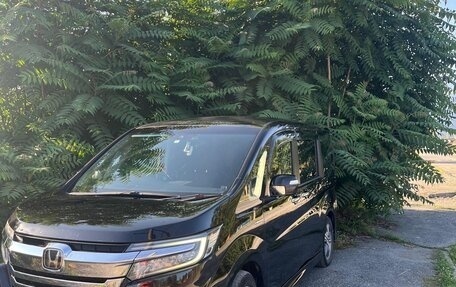 Honda Stepwgn IV, 2018 год, 2 200 000 рублей, 6 фотография